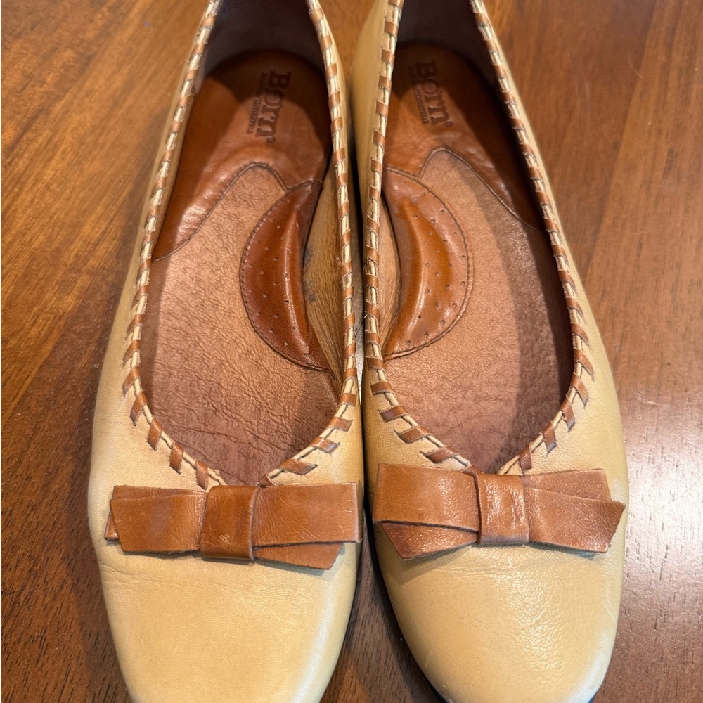 Born Tan and Brown Leather Flats with Bow